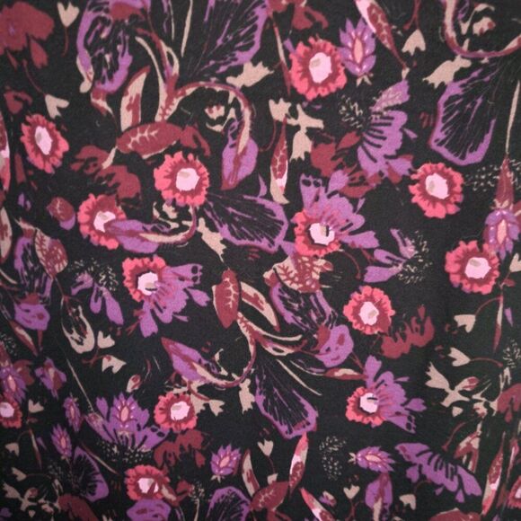 LuLaRoe Iris High Low Classic T XS - Picture 6 of 6